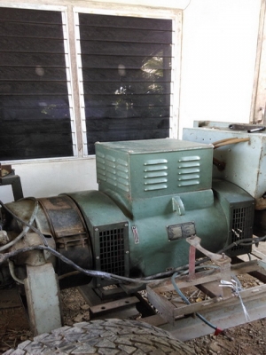 เครื่องปั่นไฟ 40KVA  เครื่องยนต์ Isuzu  ไฟ3เส้น  0818481185(เอ)