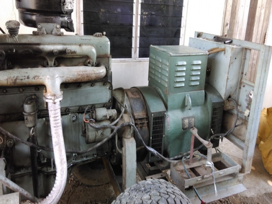 เครื่องปั่นไฟ 40KVA  เครื่องยนต์ Isuzu  ไฟ3เส้น  0818481185(เอ)