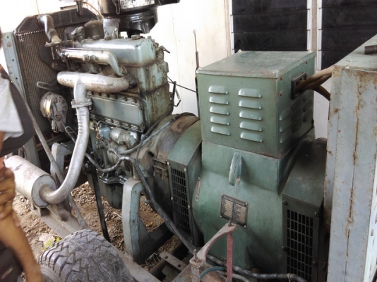 เครื่องปั่นไฟ 40KVA  เครื่องยนต์ Isuzu  ไฟ3เส้น  0818481185(เอ)
