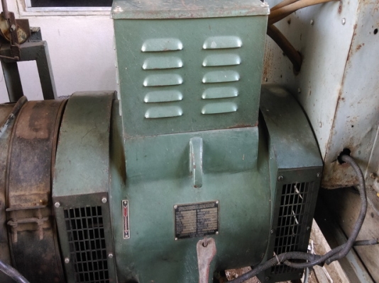 เครื่องปั่นไฟ 40KVA  เครื่องยนต์ Isuzu  ไฟ3เส้น  0818481185(เอ)