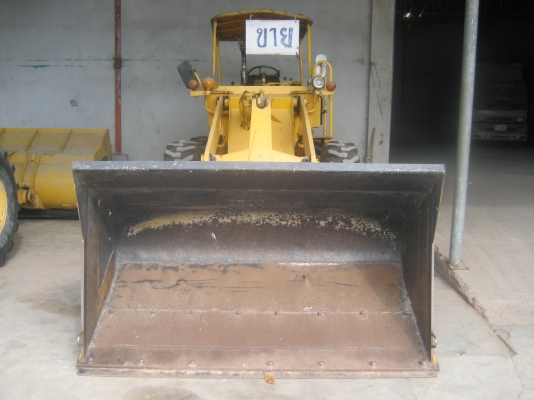 JH 30 B   ตักขึ้น สิบล้อ สภาพพร้อมใช้งาน  530,000 บาท