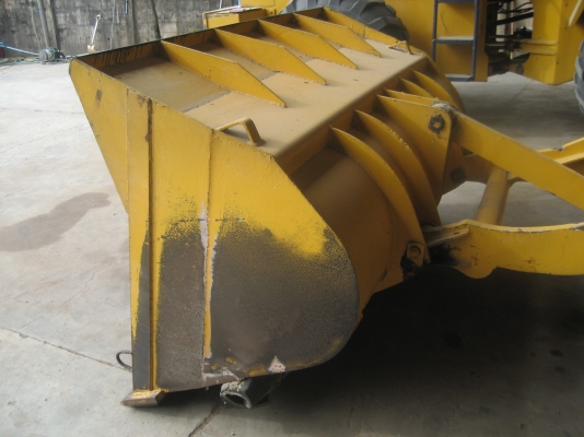 JH 30 B   ตักขึ้น สิบล้อ สภาพพร้อมใช้งาน  530,000 บาท