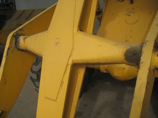 JH 30 B   ตักขึ้น สิบล้อ สภาพพร้อมใช้งาน  530,000 บาท