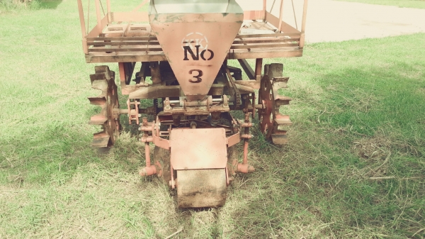 ขายเครื่องปลูกอ้อย ของ KK