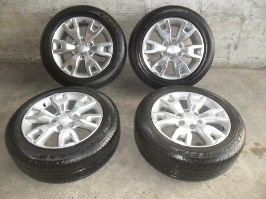 ล้อแม็ก 18นิ้ว 6รู ฟอด พร้อมยาง 235/55R18 สวยๆ 4 ล้อ ราคา 9800 บาท