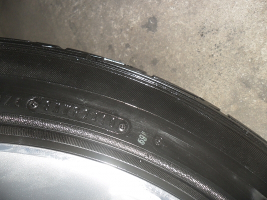 ล้อแม็ก 18นิ้ว 6รู ฟอด พร้อมยาง 235/55R18 สวยๆ 4 ล้อ ราคา 9800 บาท