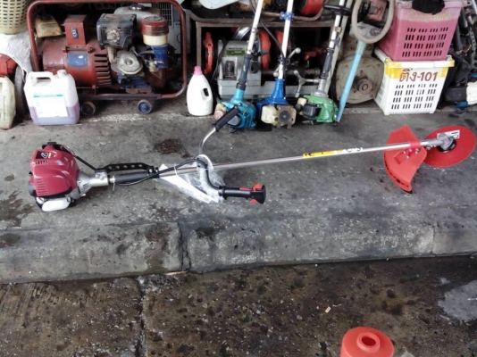 ขายเครื่องตัดหญ้า 4 จังหวะ 3,900 บาท จีนเเท้ ใช้ดี จัดส่งได้