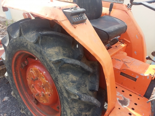 คูโบต้า L1-24 4 wd 2 เพลา ใบมีด โรตารี่ พวงมาลัยเพาเวอร์เดิมๆใช้งานได้ปรกติ