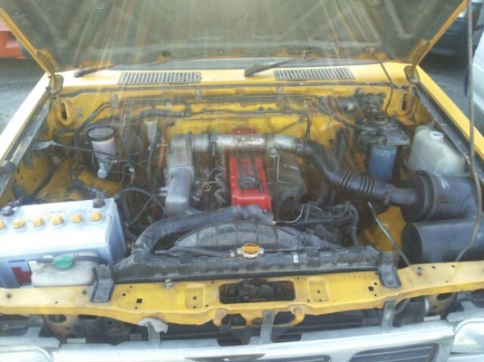 BIG M แวน ปี 96 เครื่อง 2500 cc ฝาแดง( มือเดียว) BIG M แวน ปี 96 เครื่อง 2500 cc ฝาแดง( มือเดียว)