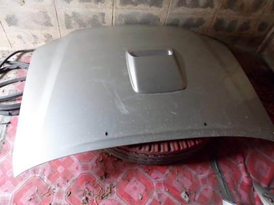 ฝากระโปรงพร้อมสกูป ฟอร์จูนเนอร์ ปี06 ของไม่มีตำหนิ 2,500บาท