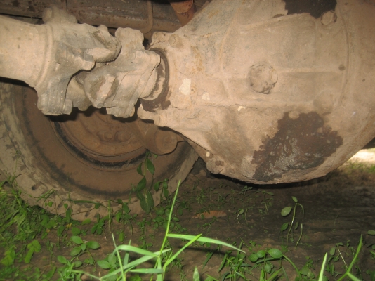 หัวยาว  เพลาเดียว  เครื่อง 165 แรง    275,000 บาท