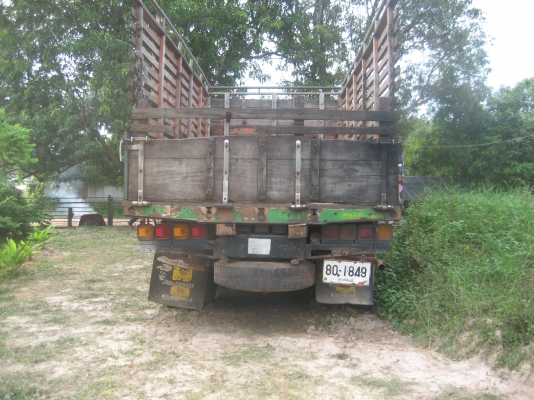 หัวยาว  เพลาเดียว  เครื่อง 165 แรง    275,000 บาท