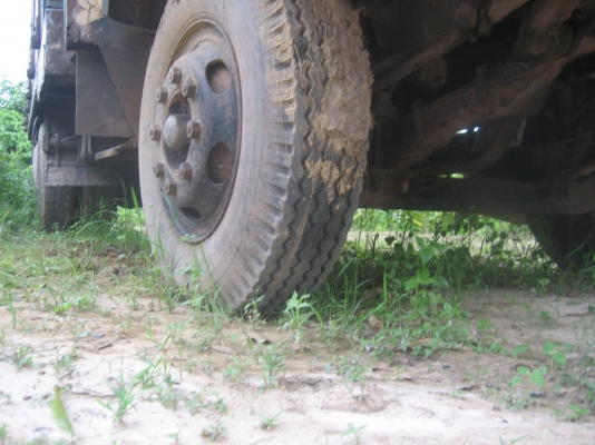 หัวยาว  เพลาเดียว  เครื่อง 165 แรง    275,000 บาท