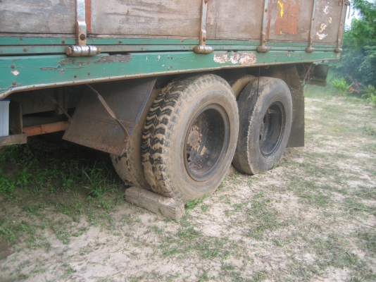 หัวยาว  เพลาเดียว  เครื่อง 165 แรง    275,000 บาท