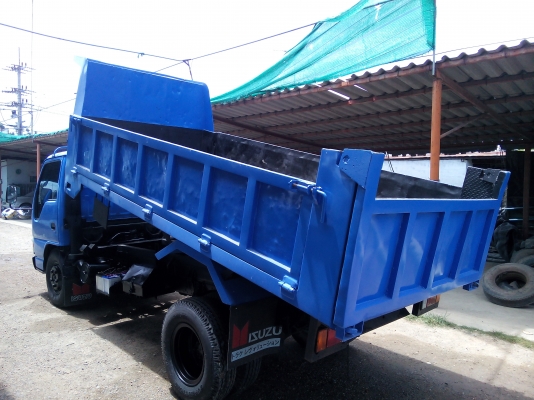 6 ล้อดัมพ์  *Euro.2*  ISUZU  NKR 130 แรงม้า+Turbo  *ยาว 4.00 ม.*  รถสวยเดิม+สภาพพร้อมใช้งาน * รถห้างแท้ * มีเล่มพร้อมโอน *