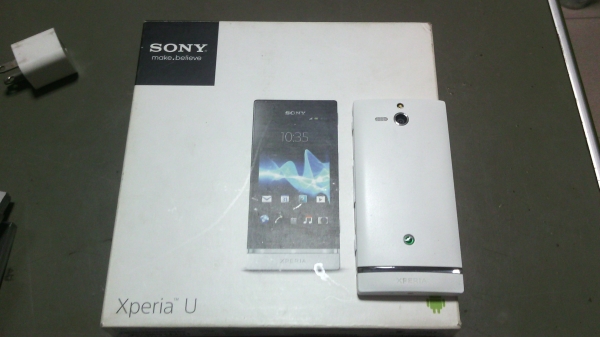 ขายมือถือsony xperia u เครื่องมีปัหานิดหน่อยแต่ใช่งานได้ปกติ
