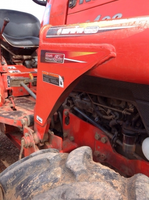 แทรกเตอร์คูโบต้า 3408สภาพเดิมทั้งคัน ดีมาก เป็นรถขาดจำนำมีผานหลังให้ด้วย แทรกเตอร์คูโบต้า 3408สภาพเดิมทั้งคัน ดีมาก เป็นรถขาดจำนำมีผานหลังให้ด้วย