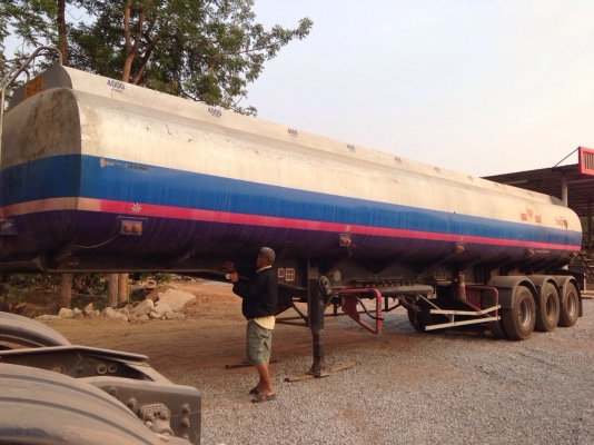 ถังน้ำมัน40000ลิตร ของ RCK 9ช่อง ปี*45...ถังสวยมาก...