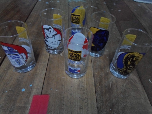 แก้วเป๊ปซี่สตาร์วอร์ 6 ใบ แก้วเวิร์ลคัพ ปี 94 6 ใบ  ขายเหมา ถูก ๆ 600