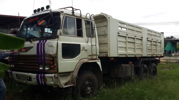 ขายด่วนสิบล้อHINO 3ใบปัดสองเพลาดั้มเบรคทิฟฟี่ เพาเวอร์เครื่องH100 36แรงโทร0843923995