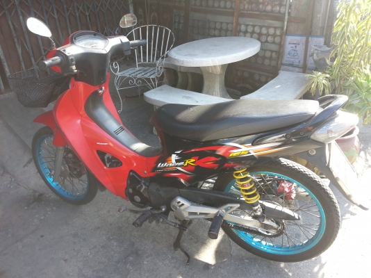 ขายเวฟ125ตัวมีดิสหลังเครื่องดีภาษีปี58เอกสารพร้อมโอน