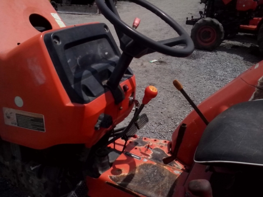 ขาย34แรงหลังคาขาว แต่ถอดไปแล้วตัวแรกเครืองได้ เกียรดีเบรคดี ขับได้ปกติ วันนี้เอามาให้พี่น้องชาวนาได้ใช้กัน รถประมูลใว้แล้วยังไม่ได้ไปรับ ขาย34แรงหลังคาขาว แต่ถอดไปแล้วตัวแรกเครืองได้ เกียรดีเบรคดี ขับได้ปกติ วันนี้เอามาให้พี่น้องชาวนาได้ใช้กัน รถประมูลใว้แล้วยังไม่ได้ไปรับ