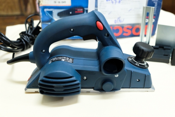 ขายกบไฟฟ้า bosch GHD 10-82 ขายกบไฟฟ้า bosch GHD 10-82