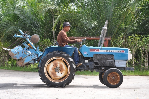 ขายรถไถ MITSUBISHI D1850 4สูบ สภาพสวยเดิมญี่ปุ่นไม่เคยใช้งานในไทย 65,000 บาท