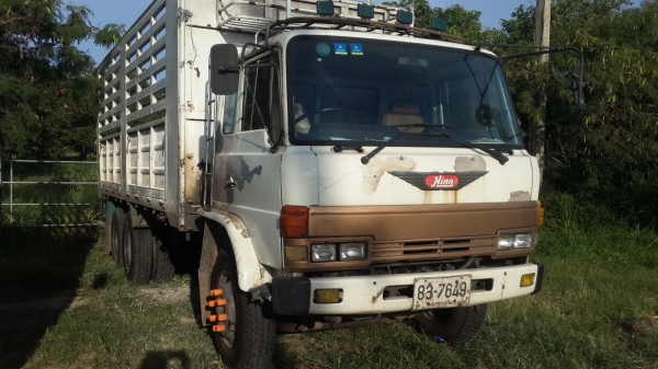 ถสิบล้อ hino F18 เพลาเดียว มี 2คัน คันล่ะ 597000 ยางดี 10เส้น แอร์เย็น เครื่องดีคันชีสวยภาษีเต็ม ราคาต่อรองได้