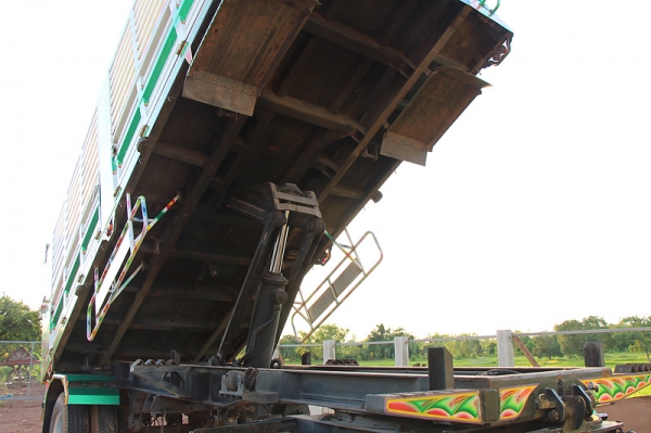 รถพ่วงดัมพ์ HINO 325แรงม้า สภาพสวยๆ