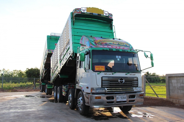 รถพ่วงดัมพ์ HINO 325แรงม้า สภาพสวยๆ