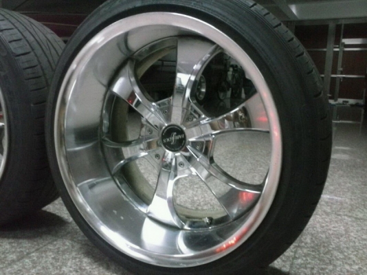 ขายล้อVIPญี่ปุ่นของFABULOUSลึกๆล้นๆสุดใจหน้าโคมเมียม6กันยก