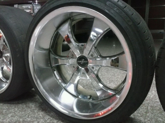 ขายล้อVIPญี่ปุ่นของFABULOUSลึกๆล้นๆสุดใจหน้าโคมเมียม6กันยก