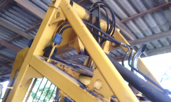 รถคีบอ้อย 3 ล้อ เครื่อง ด๊อยซ์ 3 สูบ