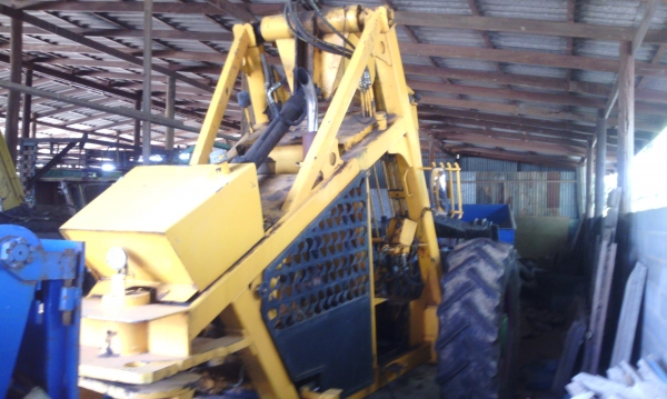 รถคีบอ้อย 3 ล้อ เครื่อง ด๊อยซ์ 3 สูบ