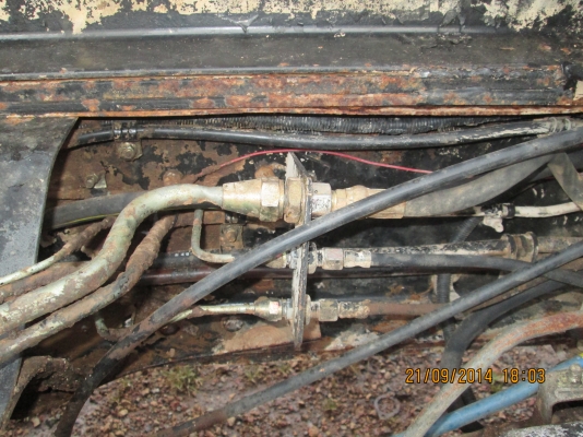 HINO-3M-ดั้ม2เพลา.เครื่องM1OC.ครัชซีสวย.างๆเก็บสีหน่อยOK-ราคา850,000บ HINO-3M-ดั้ม2เพลา.เครื่องM1OC.ครัชซีสวย.างๆเก็บสีหน่อยOK-ราคา850,000บ