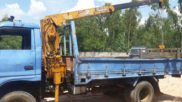 ขาย6ล้อ อีซูซุ ติดเครน ทาดาโน่2.2ตัน 3ปอก2ชัก เครื่อง110 แชชซีสวย สภาพพร้อมใช้งาน เอกสารพร้อมโอน พร้อมวิ่งทำงาน ขาย6ล้อ อีซูซุ ติดเครน ทาดาโน่2.2ตัน 3ปอก2ชัก เครื่อง110 แชชซีสวย สภาพพร้อมใช้งาน เอกสารพร้อมโอน พร้อมวิ่งทำงาน