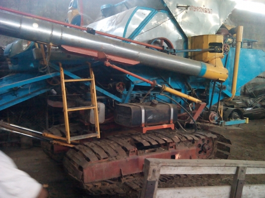 ขายรถเกี่ยวข้าว เกษตรพัฒนา อุ้ม 2.5 ตัน รุ่นปลดหนี้ ปี 50  หน้าเกียว 3 เมตร