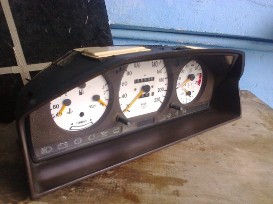 ขายหน้าปัด รถเบนซ์ W124 สวยๆ 2500 บาท ขายหน้าปัด รถเบนซ์ W124 สวยๆ 2500 บาท