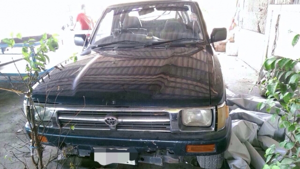 โตโยต้าเเคปเครื่อง 2L สีเขียว ปี94ปลายปี โปร่งหลัง ติดเครื่องได้ เล่มลอยหรือเเยกอะไหลทุกส่วน