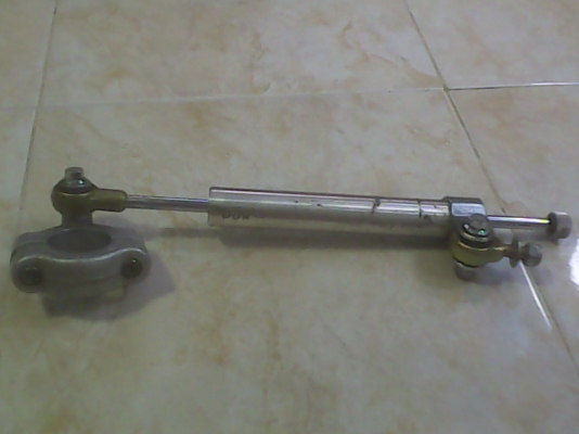 โช๊คกันสะบัด