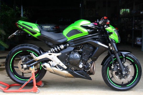 ขาย ER6 N ปี 2013 สีเขียว สภาพสวย แต่งนิดหน่อย  ทะเบียนพร้อมโอน