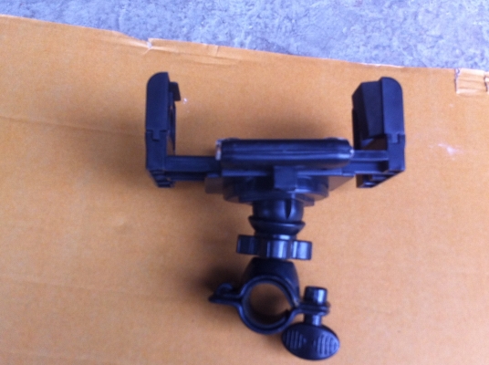 ที่จับยึดโทรศัพท์ GPS แท็บเล็ต กว้างสุดที่ 11 ซฒ.ใช้ติดกับจักรยาน หรือชิ้นงานอื่นได้ตามต้องการ(มีแค่อันเดียว)