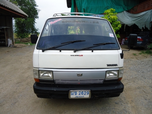 รถตู้  Toyota  hiace  ขับดี    เครื่องดี 2 L  เดิมๆ  แห้ง ๆ เกียร์ดี   เอกสารพร้อมโอน  อัตราเร่งดี  เดินเบาเรียบ ประหยัดครับ