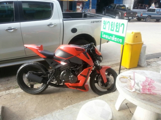 cbr400  65000 พร้อมสำเนาทะเบียน