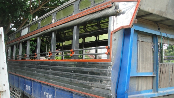 ขายกะบะพร้อมหลังคาโดยสารแสตนเลส+เบาะนั่งครบชุด สภาพสวยพร้อมใช้ ราคาถูก