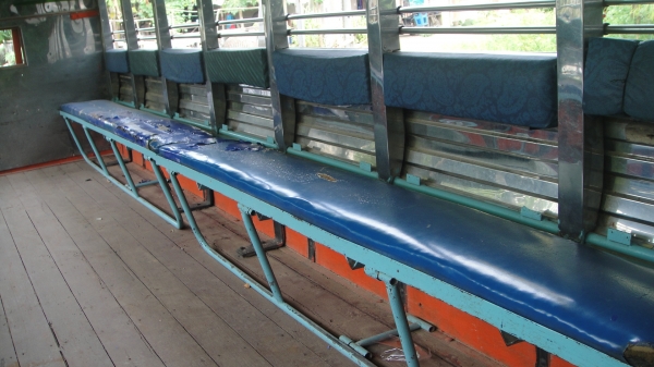 ขายกะบะพร้อมหลังคาโดยสารแสตนเลส+เบาะนั่งครบชุด สภาพสวยพร้อมใช้ ราคาถูก