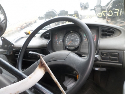 ขายหัวเก๋ง นิสสัน นิวคอนดอร์ สองใบปัด