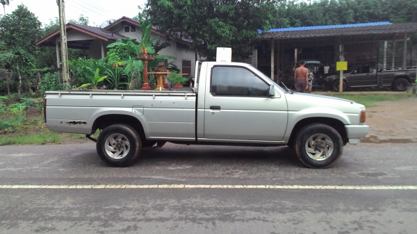 ขายรถ Nissan Big M 1989 สภาพสวยๆ