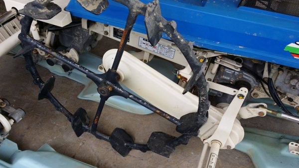 เครื่องปลูกข้าวเดินตาม ISEKI เก่าญี่ปุ่น สภาพสวย เครื่องยนต์ติดง่าย สภาพพร้อมใช้งาน เครื่องปลูกข้าวเดินตาม ISEKI เก่าญี่ปุ่น สภาพสวย เครื่องยนต์ติดง่าย สภาพพร้อมใช้งาน